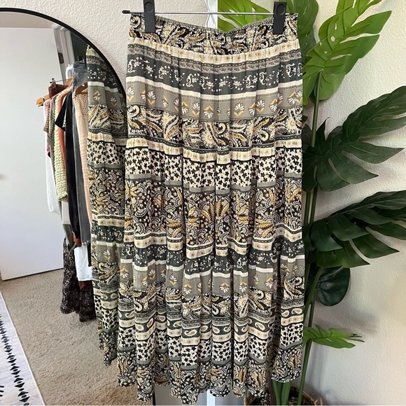 🌻 Böhme Boho Paisley Tiered Maxi Skirt S | Smocked Waist Festival Skirt - Picture 7 of 7